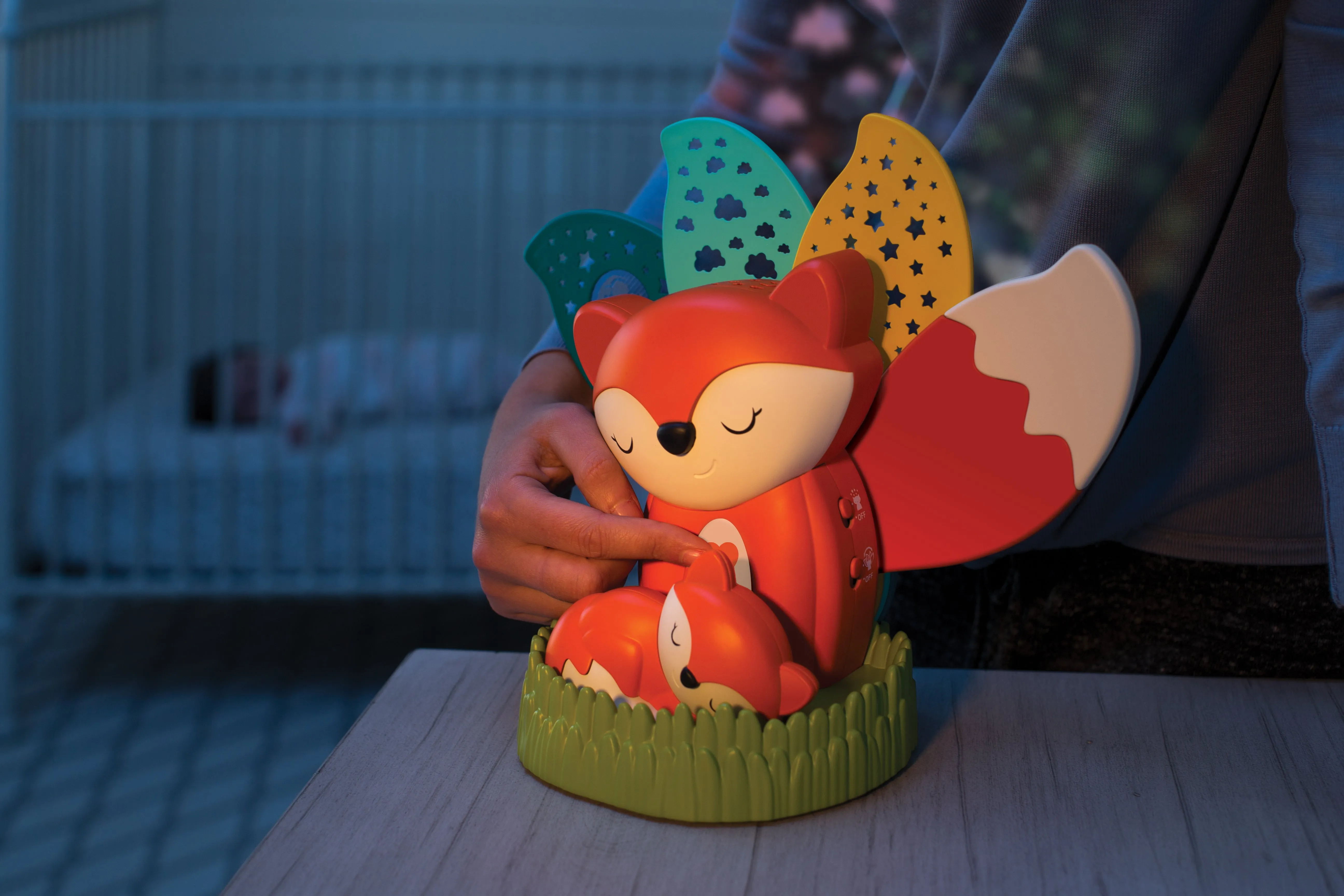 3-in-1 Musical Soother & Night Light Projector